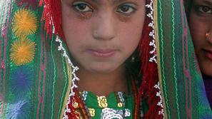 Deklica kot nevesta. (Foto: EPA)