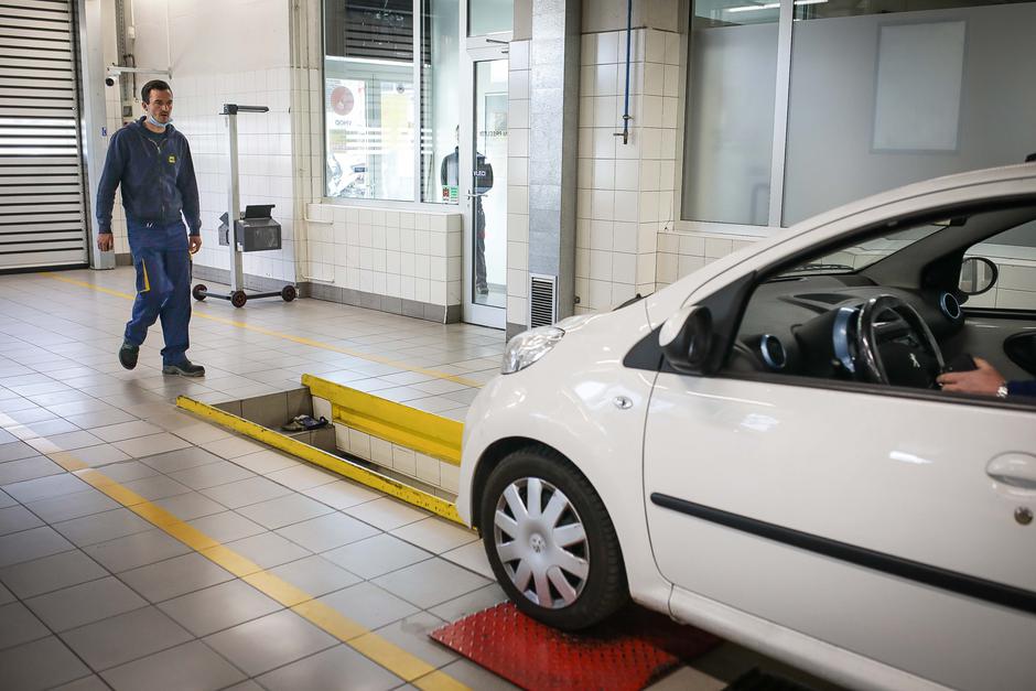 AMZS tehnični pregled | Avtor: Saša Despot