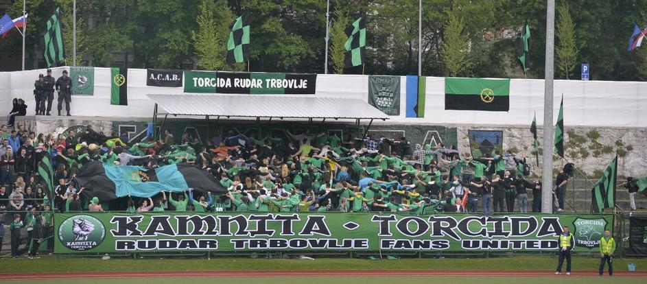 Kamnita Tocida navijači Rudar Trbovlje NK Zagorje stadion Rudar zasavski derbi 