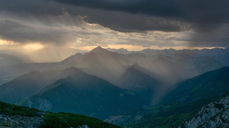 nevihta nad gorami dež