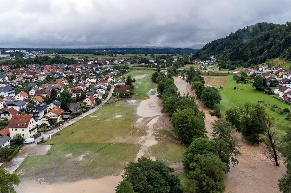 neurje nevihta poplave Škofja Loka | Avtor: Profimedia