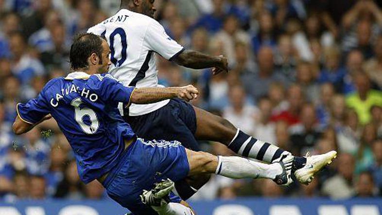 Darren Bent je prvi ukanil obrambo Chelsea v letošnji sezoni.