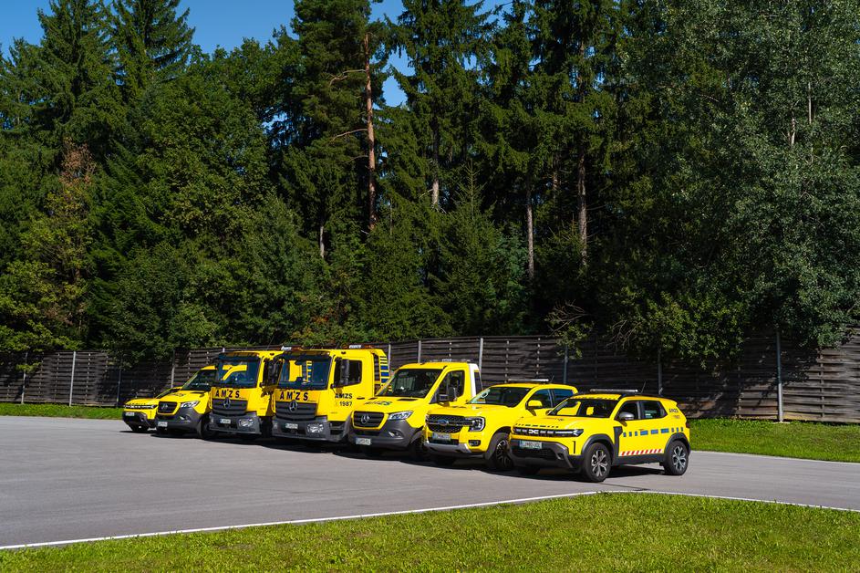 AMZS pomoč na cesti