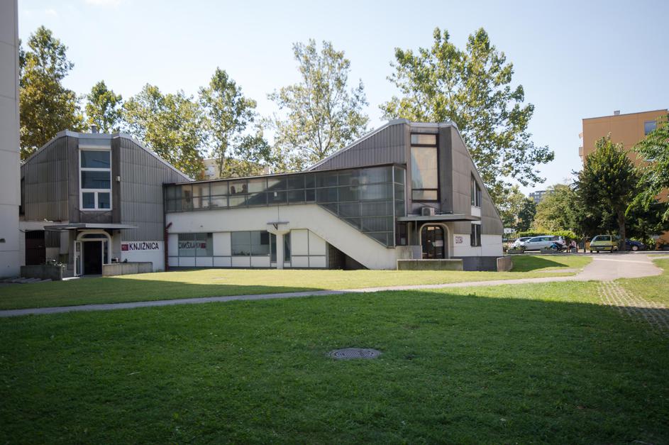 knjižnica Dr. Franceta Škerla na Vojkovi cesti 87a