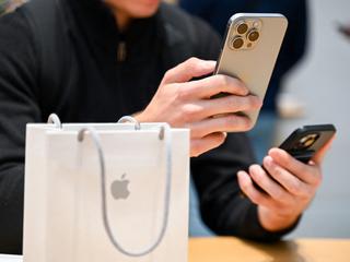 iPhone 16