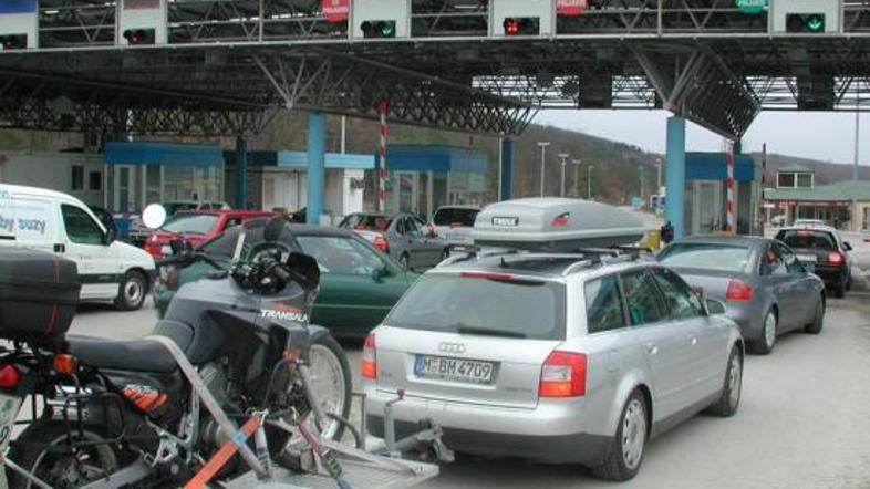 Mihelič je bil na poti k sorodnikom, ko so ga na Maclju (na sliki) aretirali. (F
