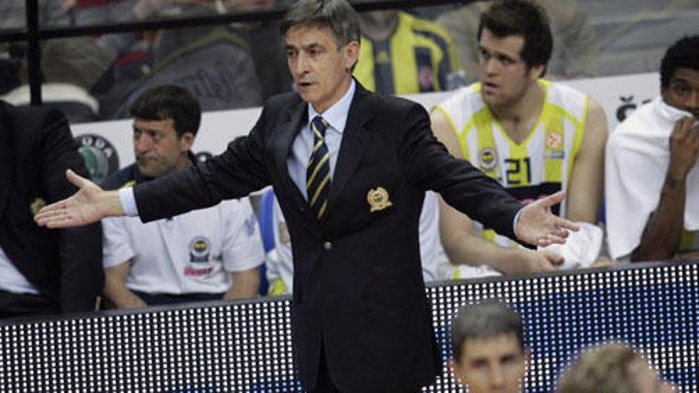 Bogdan Tanjević je z napredkom naših reprezentantov izjemno zadovoljen.