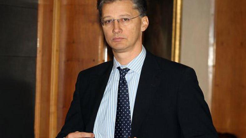 Ministrstvo za šolstvo in šport, ki ga vodi Igor Lukšič, predlogu, da bi samo za