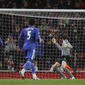 Arsenal Chelsea Didier Drogba Michael Essien Manuel Almunia