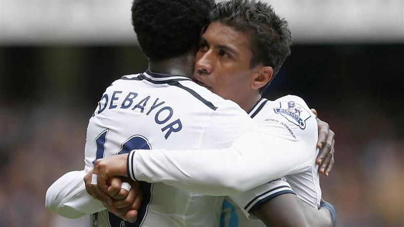 Adebayor Paulinho Tottenham Fulham Premier League Anglija liga prvenstvo