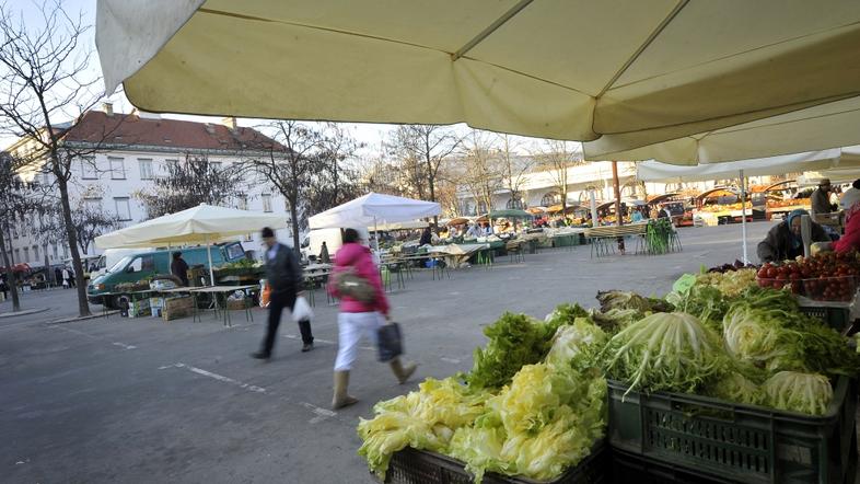 ljubljana 12.01.12, trznica, Ljubljanska trznica, garzna hisa, market, zelenjava