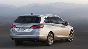 Opel astra sports tourer