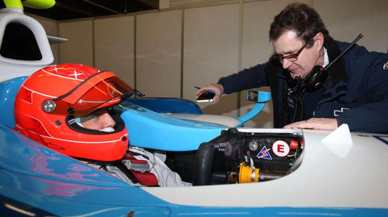 Michael Schumacher je prejšnji teden dirkal z dirkalnikom iz serije GP2. (Foto: 