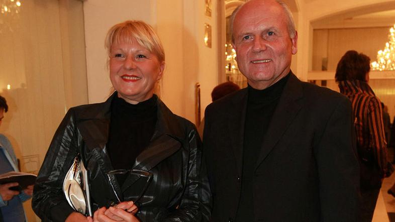 Drago Kos nam je odgovor glede konflikta interesov v tem primeru obljubil za dan