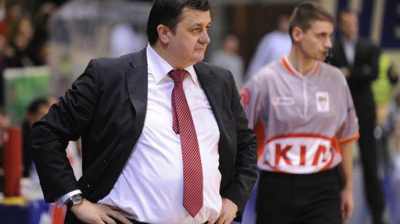 Aco Petrović ne bo več sedel na klopi Crvene Zvezde. (Foto: ABA)