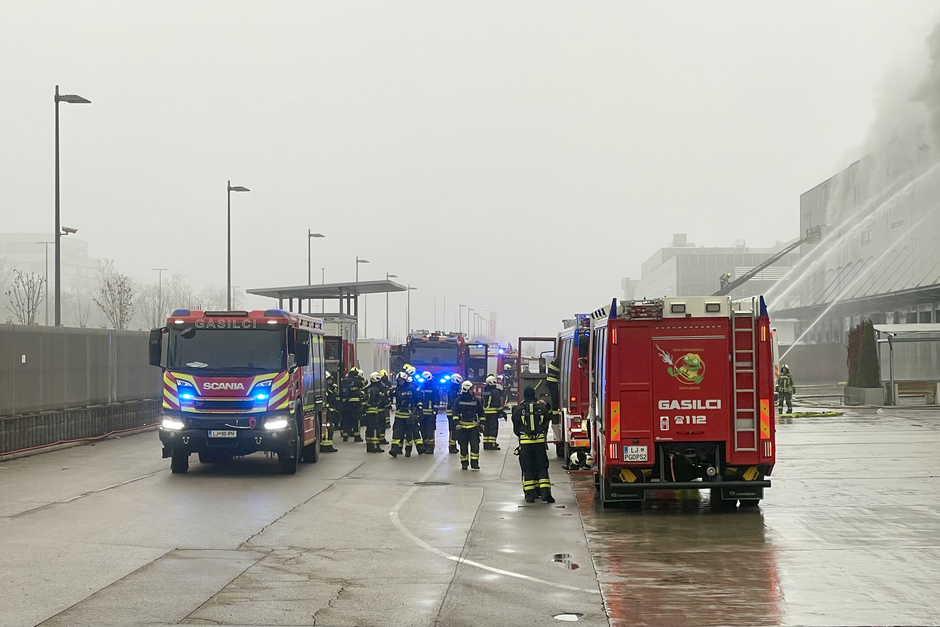 Požar skladišča Špar v BTC | Avtor: Anže Petkovšek