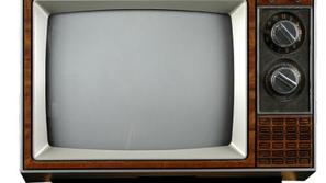 Navdušenci nad 3-D televizijo odgovarjajo skeptikom, da nekoč prav tako ni nihče