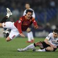 Alberto Aquilani (Roma) in Michael Carrick (Manchester United)
