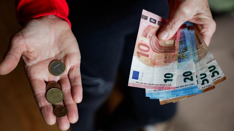 denar, bankovci, gotovina, kovanci