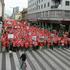 Višje plače so sindikati zahtevali že na demonstracijah 17. novembra 2007. (Foto