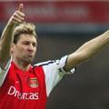 Tony Adams je nazadnje vodil Portsmouth, ki pa ga je po nizu slabih rezultatov o