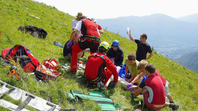 Reševanje jadralnega padalca
