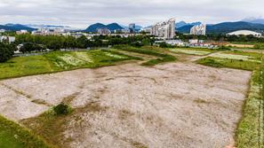 zemljišče med vojkovo in božičevo ulico v Ljubljani