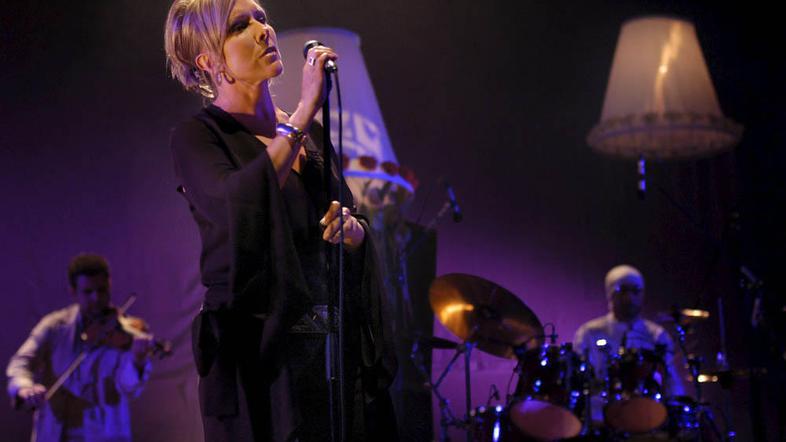 V soboto, 21. marca, bo v Hali Tivoli nastopila priljubljena zasedba Vaya con Di