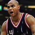 Barkley je poskrbel za izpah rame soigralca, sam pa je nastradal na koncertu. © 