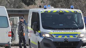 policija marica preiskava