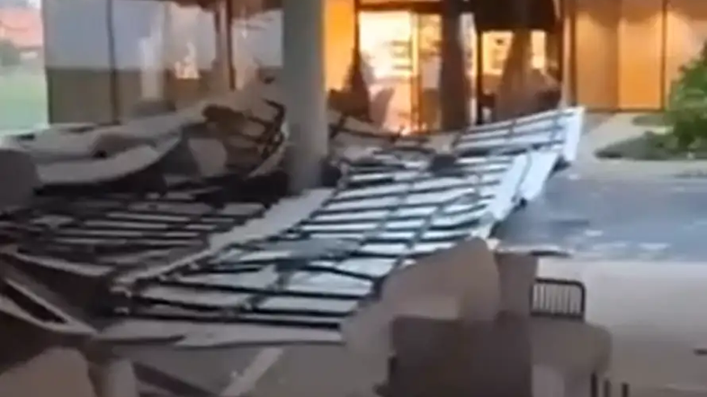 terasa hotela po neurju