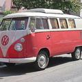 V 60 letih so izdelali pet generacij priljubljenega transporterja.