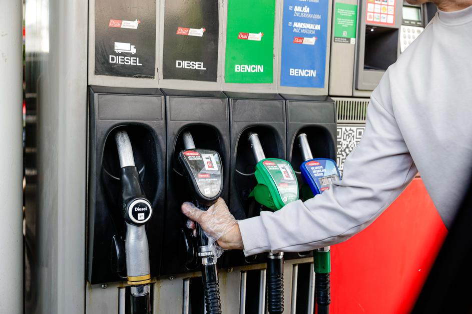 bencinska črpalka, gorivo