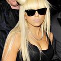 Lady Gaga je zelo negotova vase, pravijo njeni prijatelji. (Foto: Flynet/JLP)