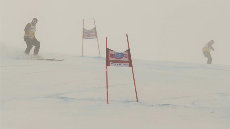 Maze Crans Montana Švica smuk megla svetovni pokal alpsko smučanje