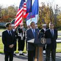 Bush želi, da se o finančni krizi razpravlja globalno.