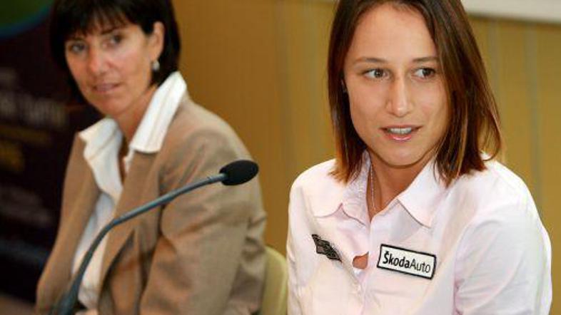 Po besedah trenerke Biljane Veselinović (na sliki levo) Katarina še vedno napred