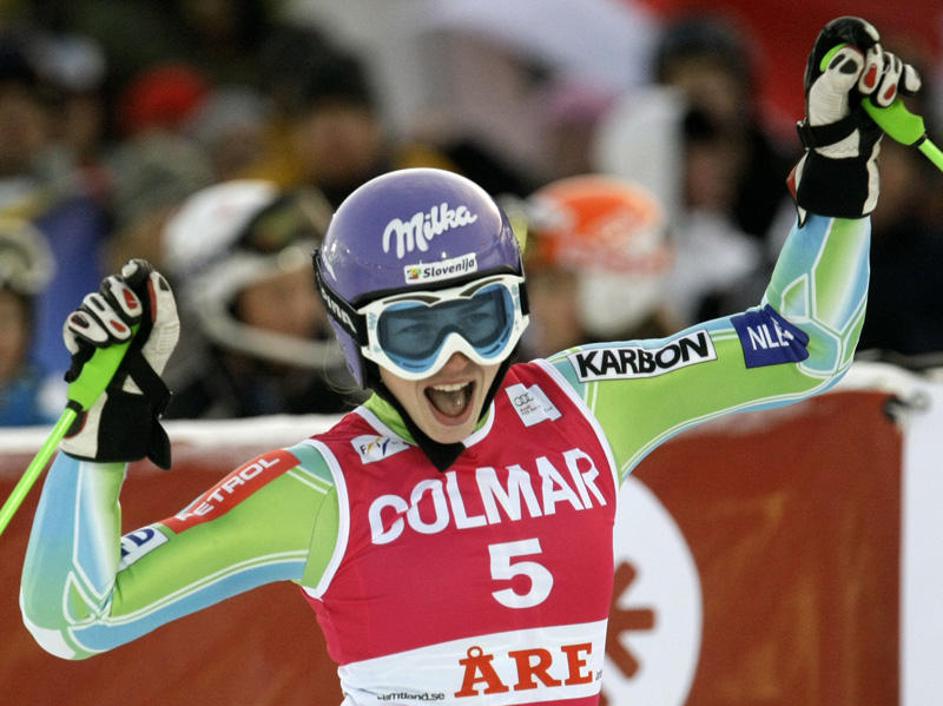 Takole se je, ob prihodu v cilj, veselila Tina. Več fotografij v galeriji. (Foto