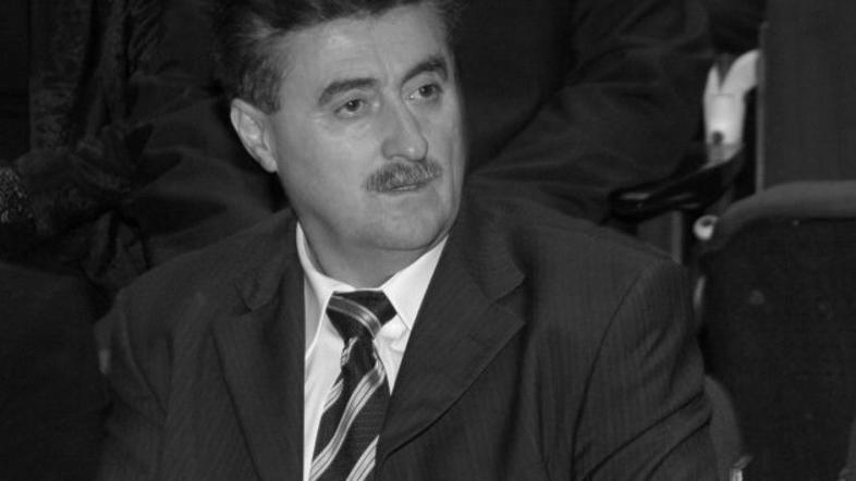 Novice: Umrl je Geza Erniša