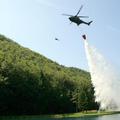 Na vaji so vojaki prikazali tudi gašenje požara s helikopterjem Cougar.