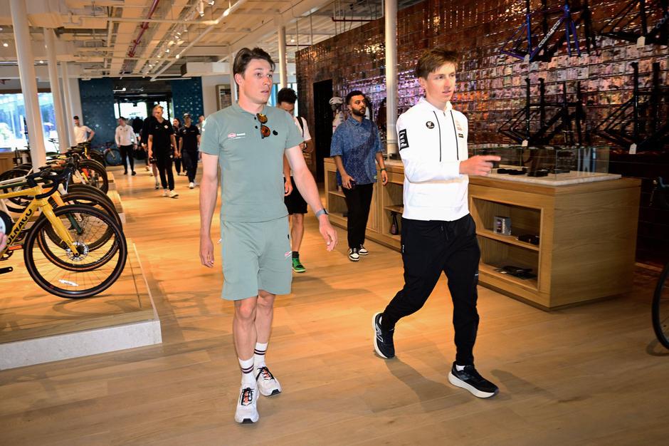 Tadej Pogačar in Jasper Philipsen | Avtor: Profimedia