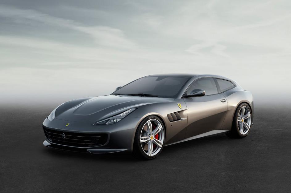 Ferrari GTC4 lusso