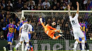 Rafael Borré Barcelona Eintracht