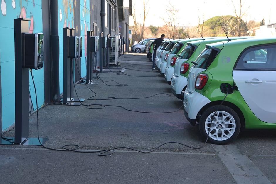 Smart electric | Avtor: Gregor Prebil