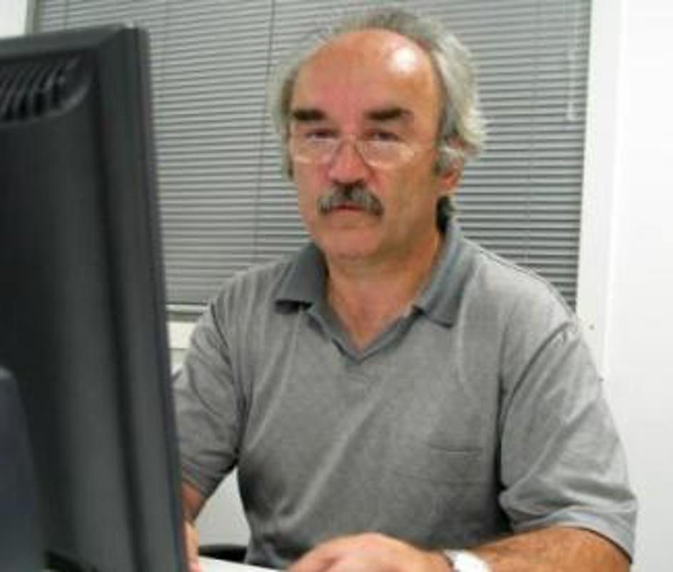 Priznan avtomobilski strokovnjak in izumitelj meni, da bodo na cestah še nekaj č