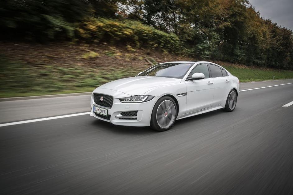 Jaguar XE