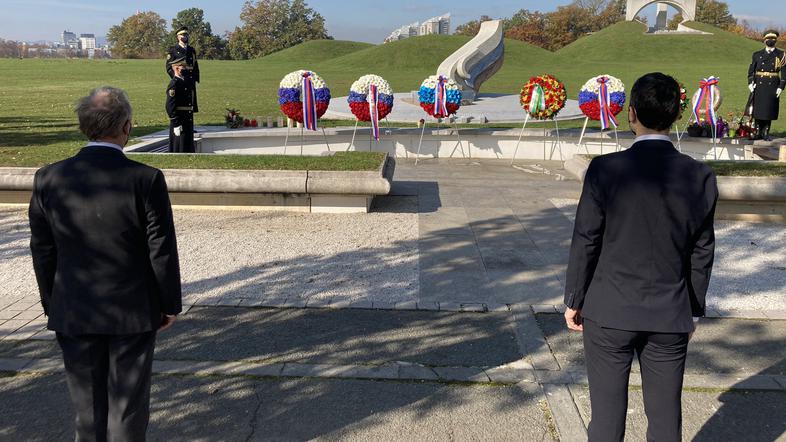 Hojs, Cigler Kralj in Tonin na Žalah