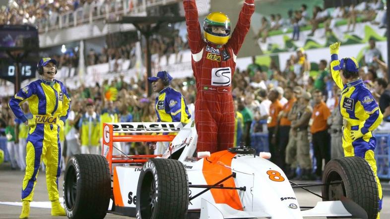 Senna Rio de Janeiro karneval pust maske maškare Mclaren formula 1 dirkalnik