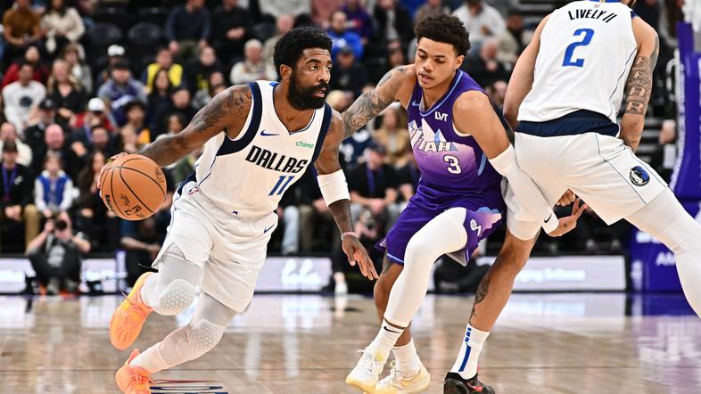 Dallas Mavericks Utrah Jazz Kyrie Irving