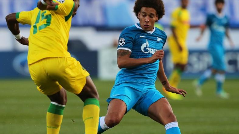 Gregory Witsel Zenit Pacos de Ferreira